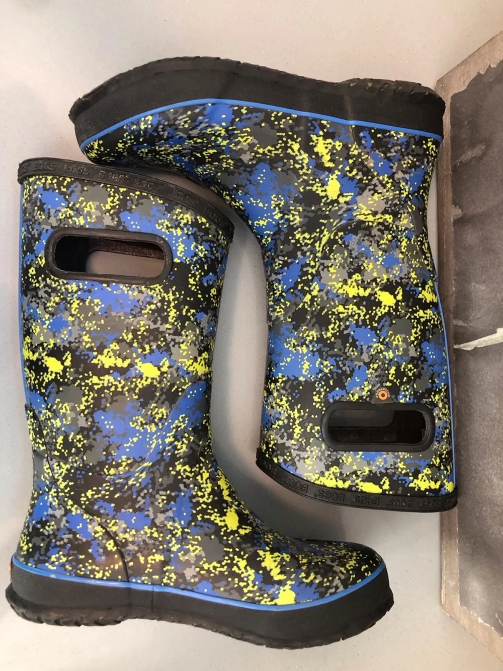 BOGS Rainboots sz 4Y